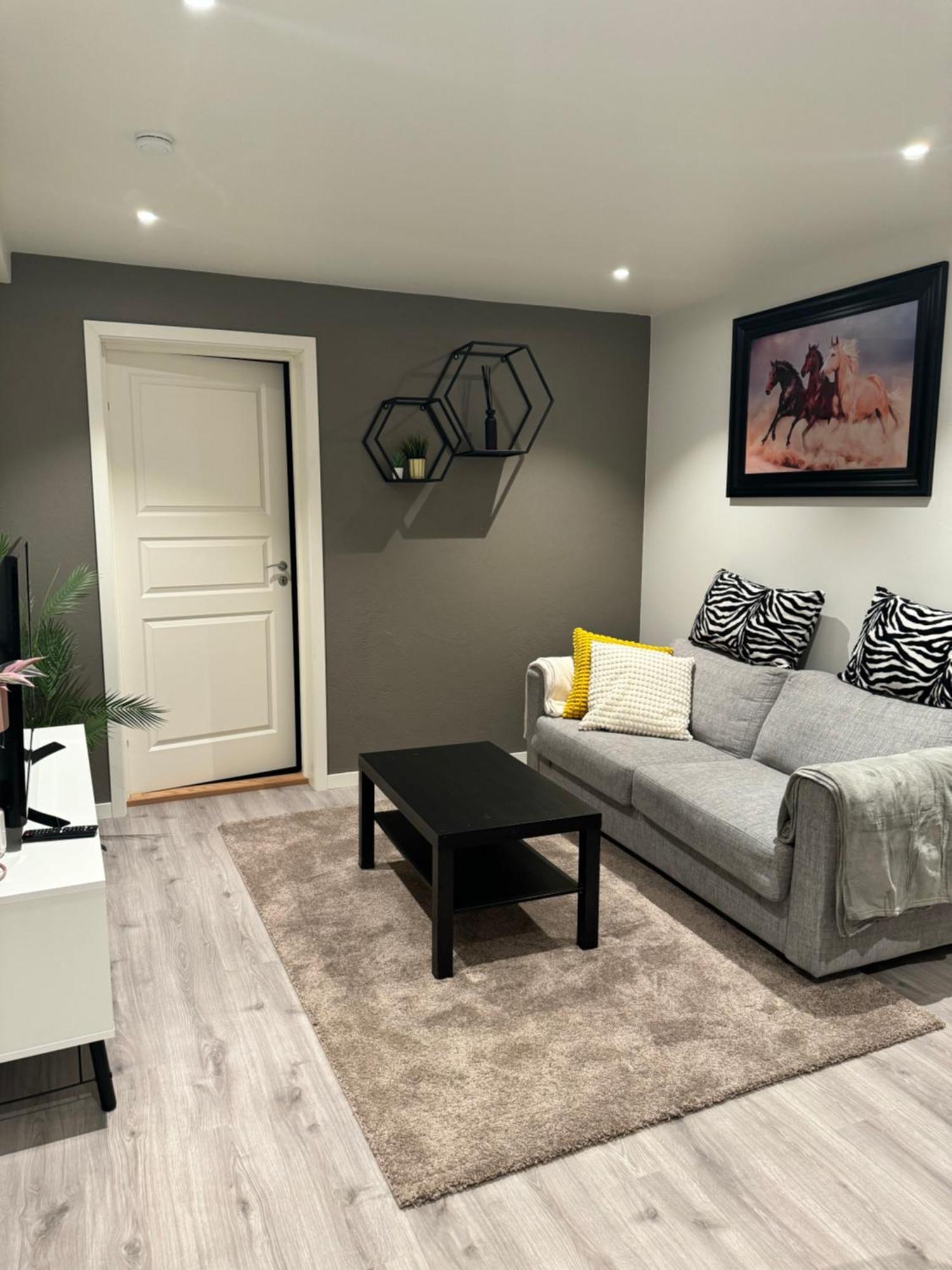 Home For Your Trip 10 Minutes From Oslo Airport With Free Parking Klofta Zewnętrze zdjęcie