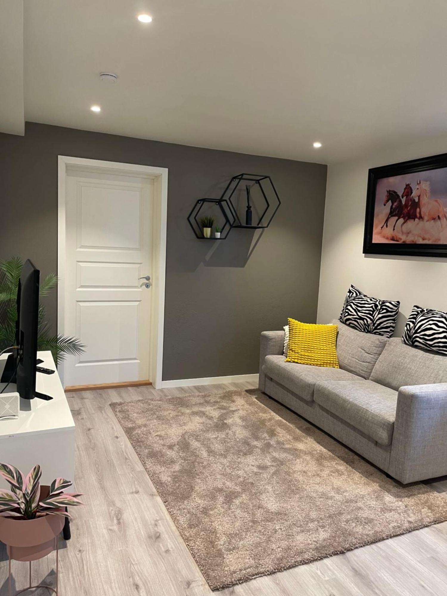 Home For Your Trip 10 Minutes From Oslo Airport With Free Parking Klofta Zewnętrze zdjęcie